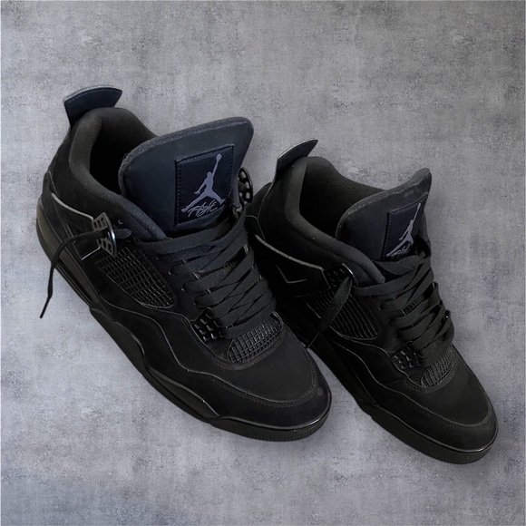 Nike Retro Jordan’s 4 Black Cats Sneakers